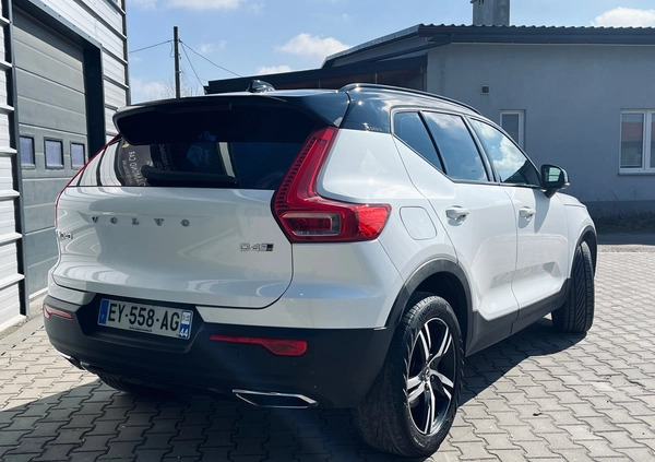 Volvo XC 40 cena 113900 przebieg: 128000, rok produkcji 2018 z Leżajsk małe 301